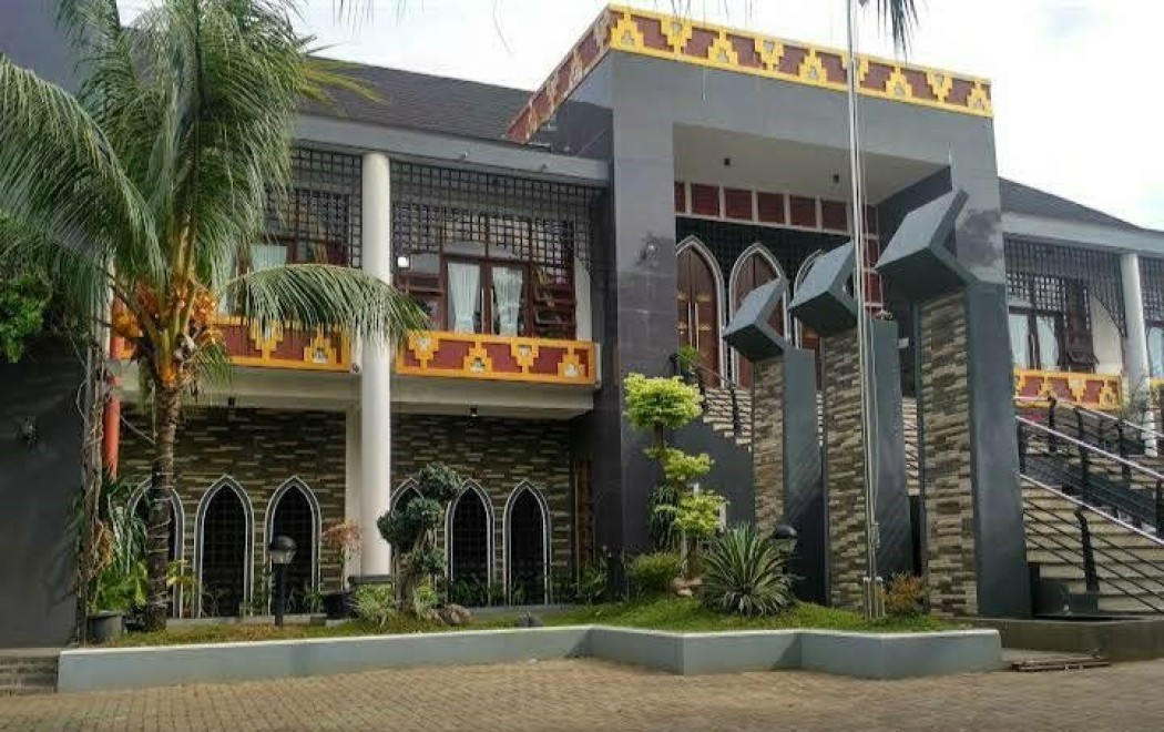 Gedung Wisma Haji Al-Khairiyah
